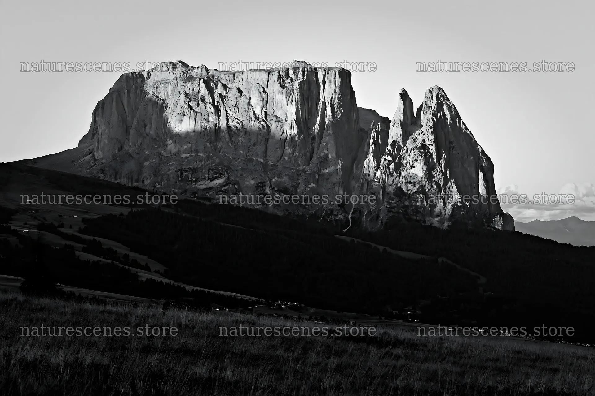 Sunbeams over Alpe di Siusi meadow with mountain backdrop – nature scenes 9722x6480