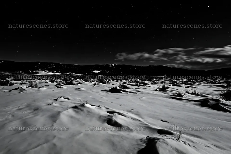 Snowdrift meadow under night sky with stars – nature scenes 9722x6480